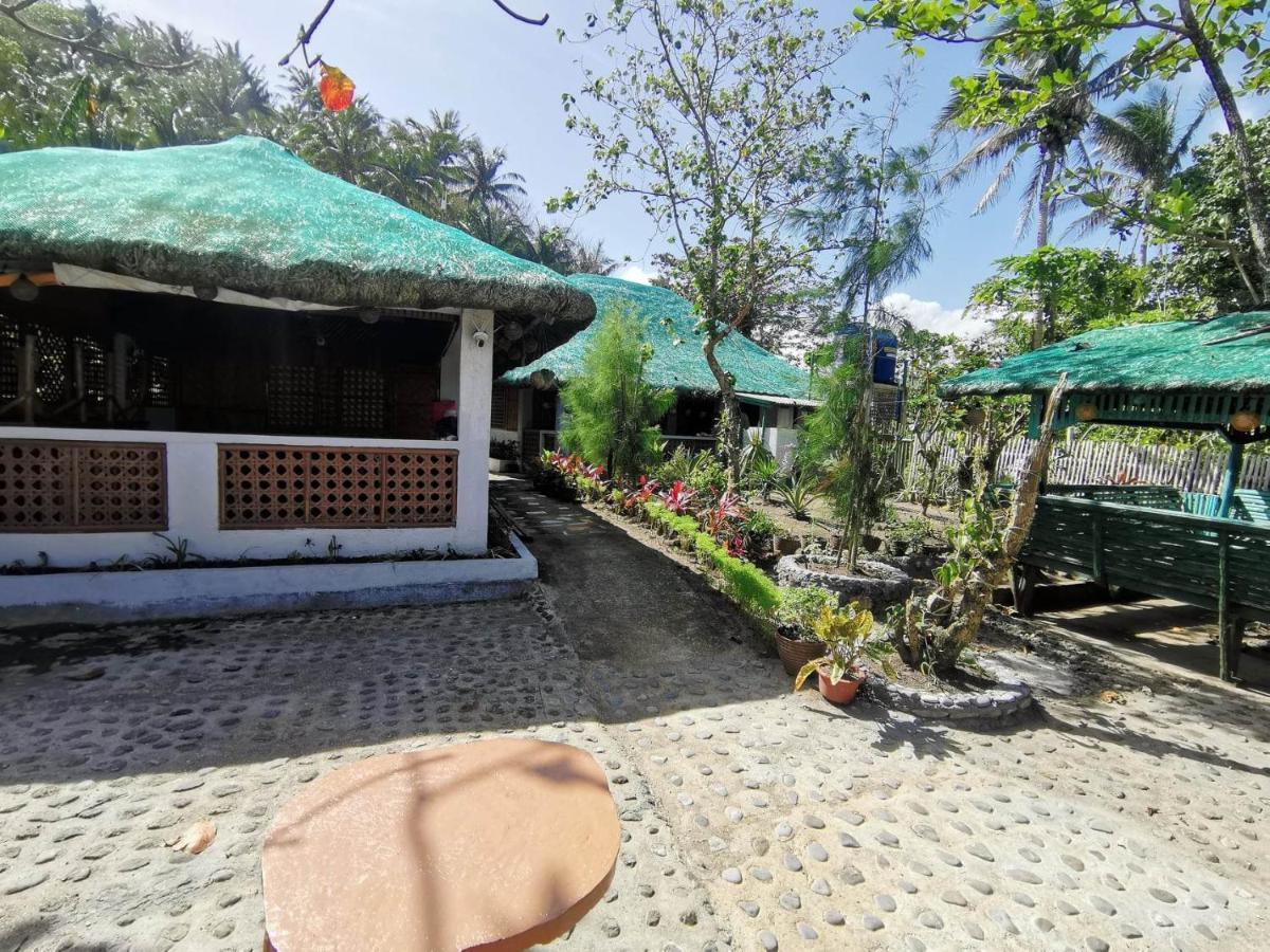 Zeah'S Beach Place Bulusan Exterior photo